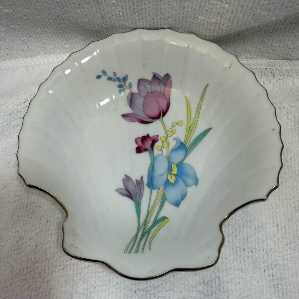 Porcelain Jewelry Dish, Vintage Shell Shaped Floral Design, Gold Trim